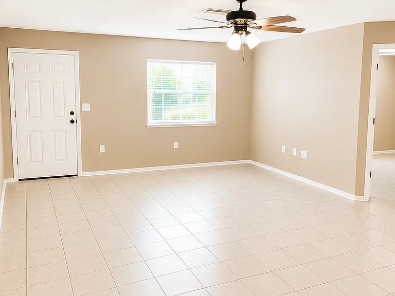 5444 Amy Ln — Photo 4
