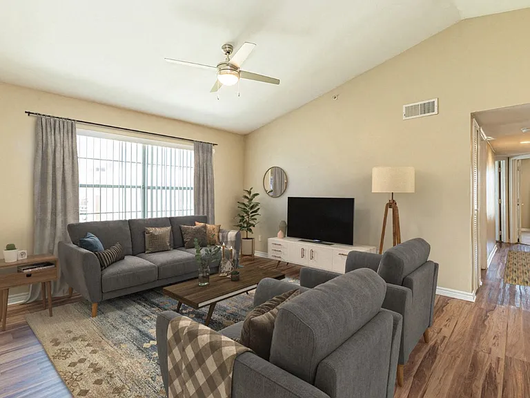 Kinwood Apartments — Photo 28