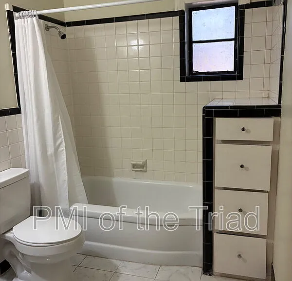 915 Carolina Ave #D — Photo 7