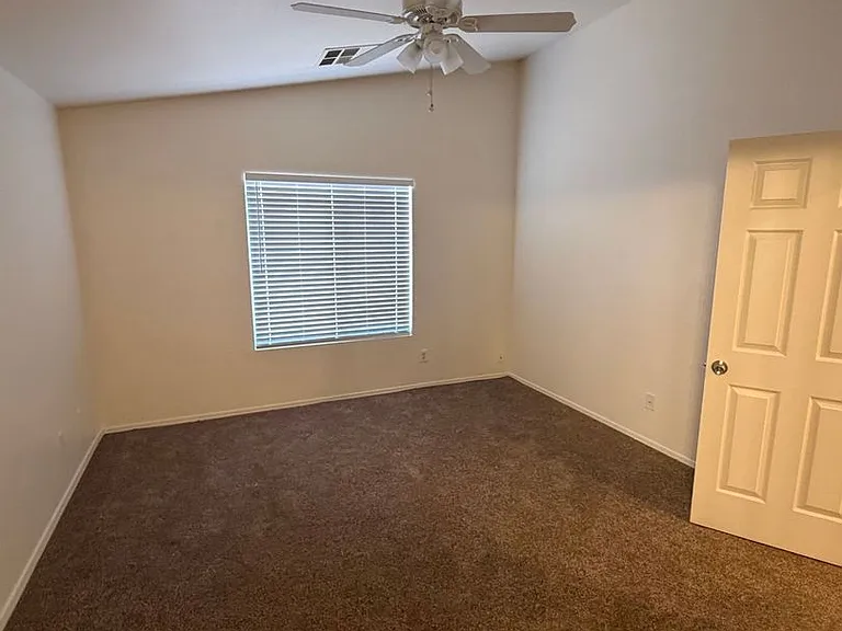 1225 W Darrel Rd — Photo 9