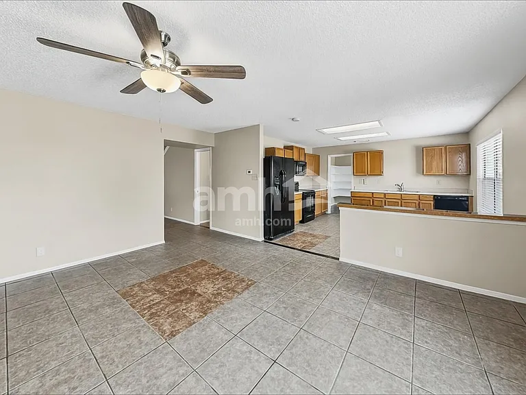 6678 Snow Meadow Dr — Photo 6