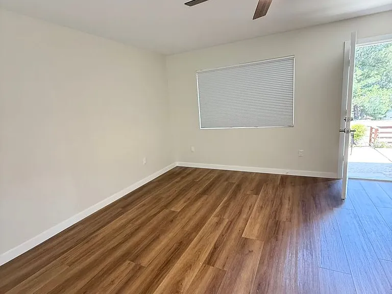 129 Olive St — Photo 4