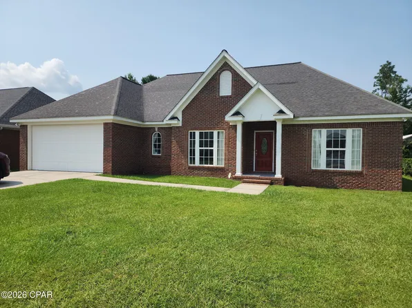 2557 Woods View Dr, Marianna, FL 32446