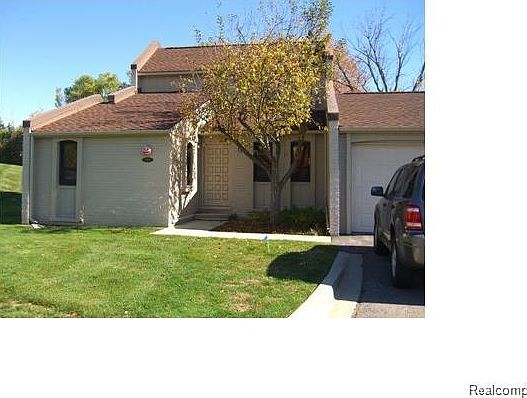 1st image of 2967 Moon Lake Dr #116