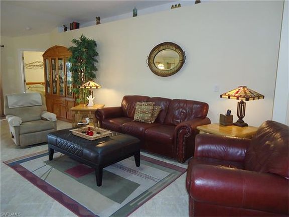 4th image of 2430 Valparaiso Blvd