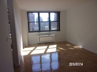 200 E 72nd St APT 15E, New York, NY 10021