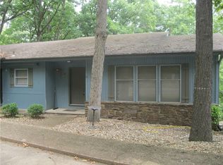 10 Jonell Ln, Bella Vista, AR 72714