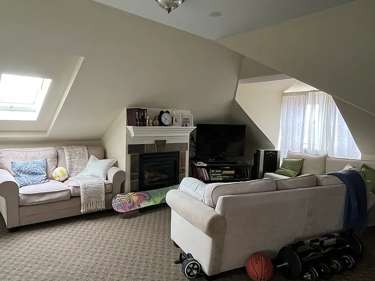 207 Broadway #302 — Photo 11