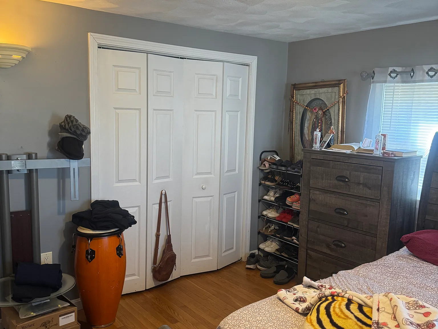 3 bed, 1000 sqft, $3,000 — Photo 3