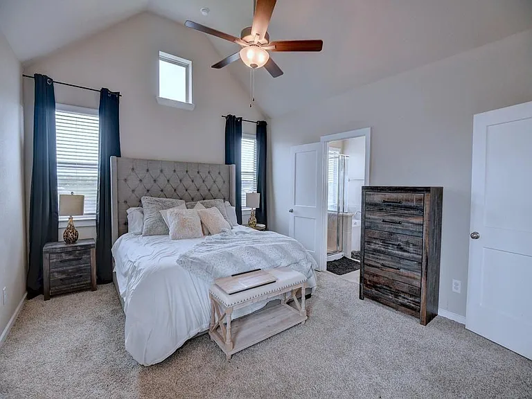 2543 Manor Valley Ct — Photo 17