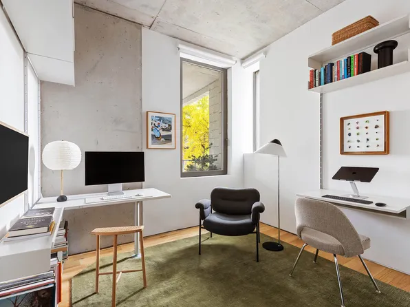 450 Warren Street image 7 of 19