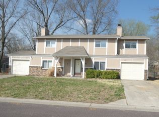 2411 S Kendallwood Rd, Columbia, MO 65203