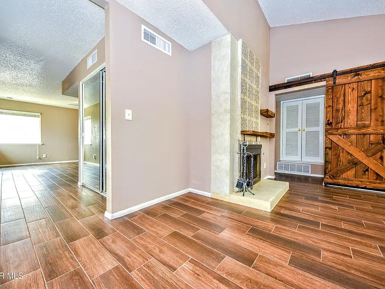 10348 Darin Rd — Photo 30