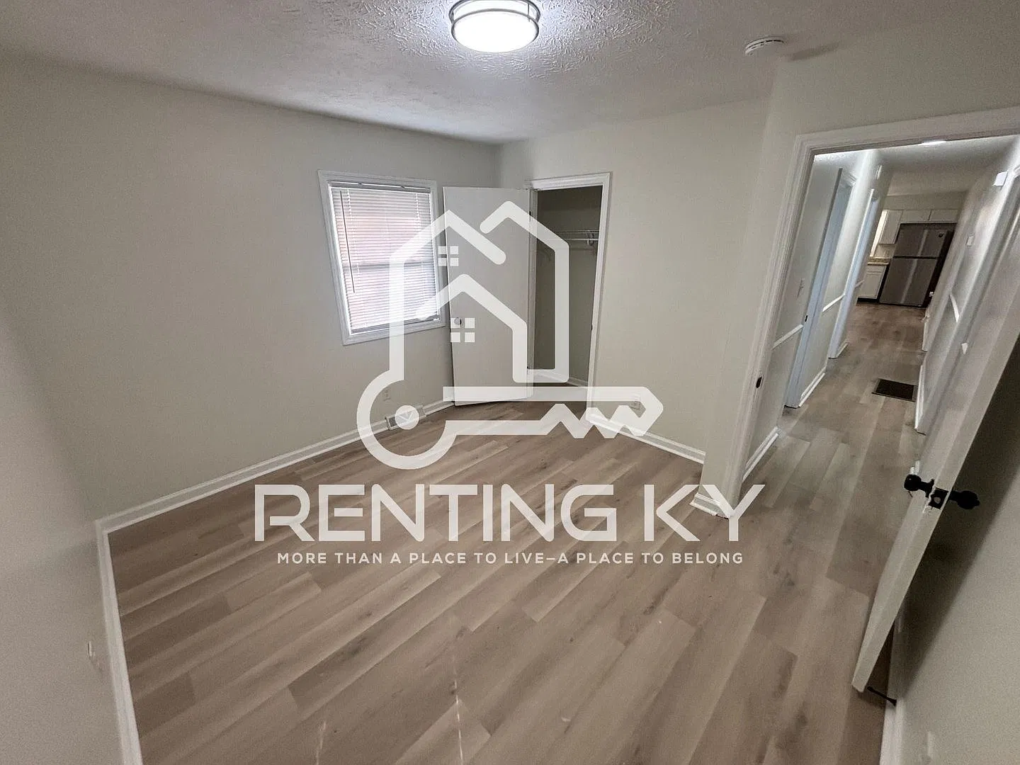 3 Bdrm 2 Bath Newly Remodeled! — Photo 4