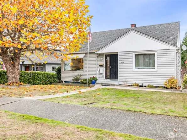 217 E 10th Street, Port Angeles, WA 98362
