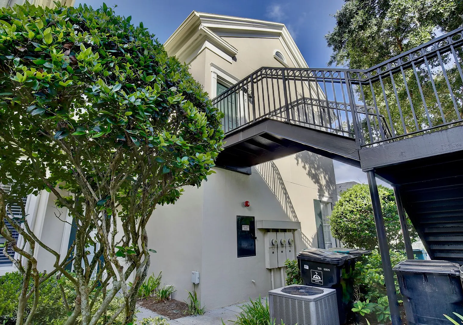 Charming 1/1 Spacious Condo Located in the Desirable Baldwin Park - Orlando! — Photo 3