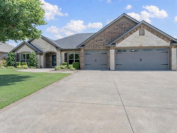 2nd image of 2701 SW Glenn Ridge Rd