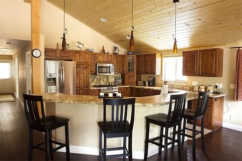 Kitchen 108 Steam Circle