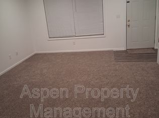 2101 Division St APT 5, Burlington, IA