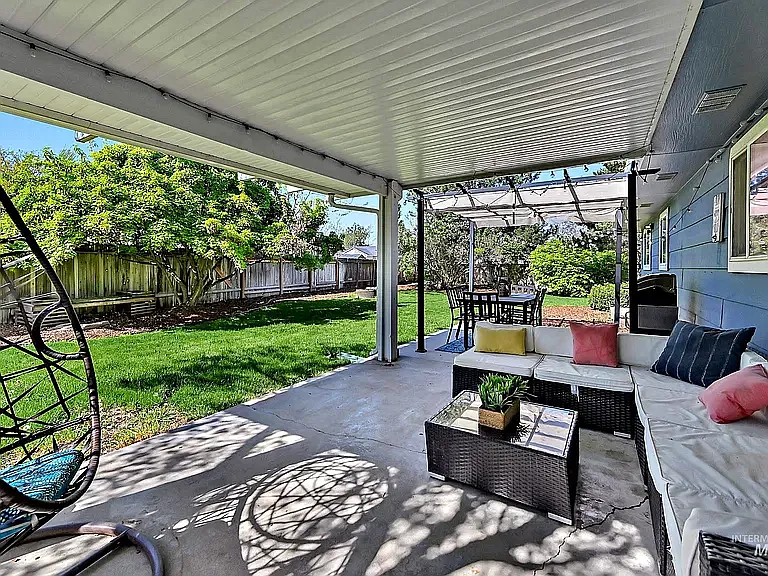 10818 W Marlinwood Dr — Photo 24