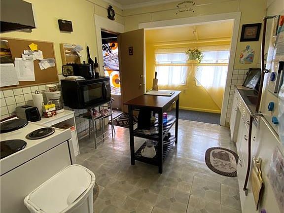 5th image of 7 Shaw Ave