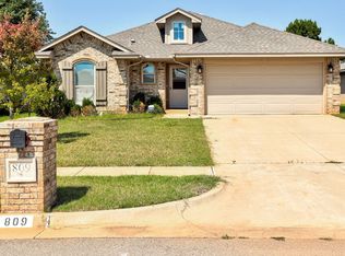 809 Caracara Dr, Norman, OK 73072