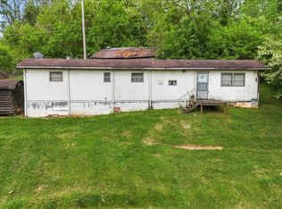 1854 Forest View Dr, Kingsport, TN 37660