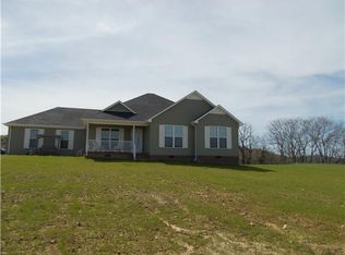 284 Delina Boonshill Rd, Petersburg, TN 37144