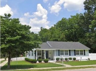 220 W Council St, Bishopville, SC 29010