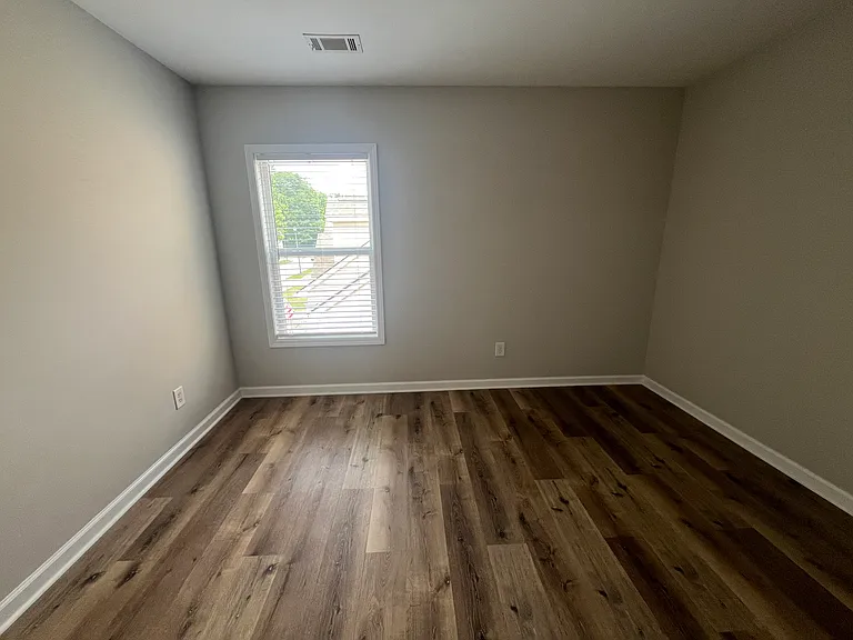 2501 Southhaven Ln — Photo 36