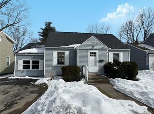 15 Woodlawn Ave E, Utica, NY 13501