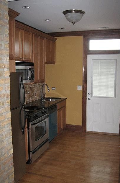 1st image of 4305 N Richmond St #2