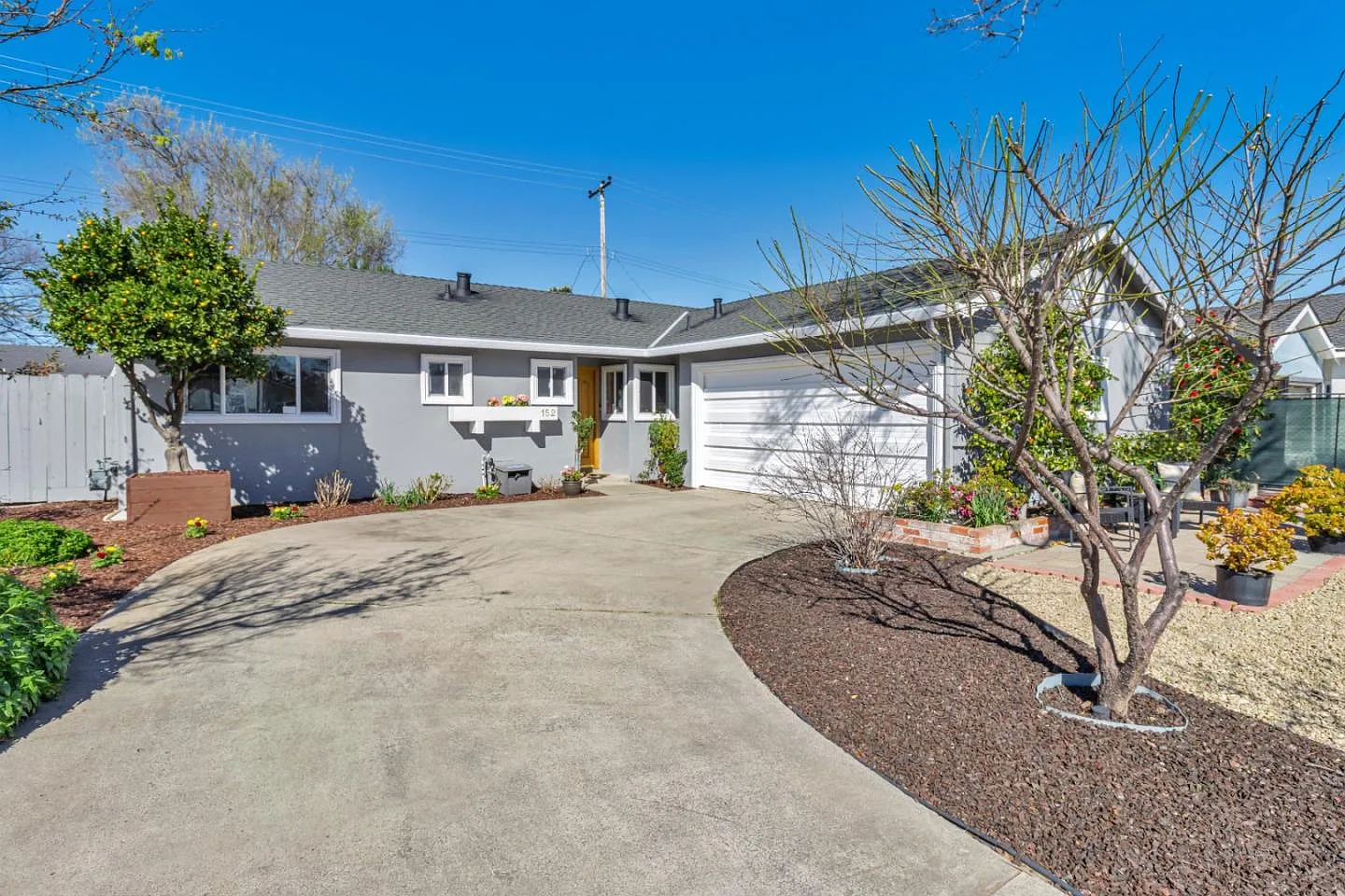 152 Brian Ln photo 1