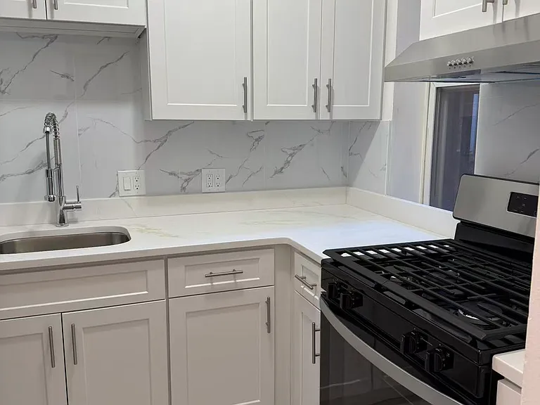 213 E Berkeley St #1 — Photo 1