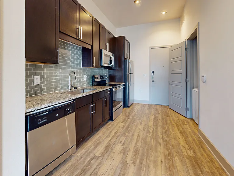 The Flats at Palisades — Photo 45