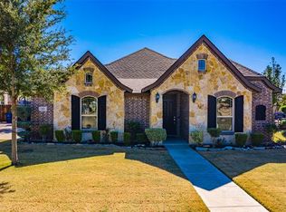232 Sandy Way, Red Oak, TX 75154