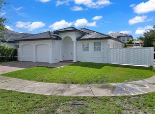 17632 SW 134th Ct, Miami, FL 33177