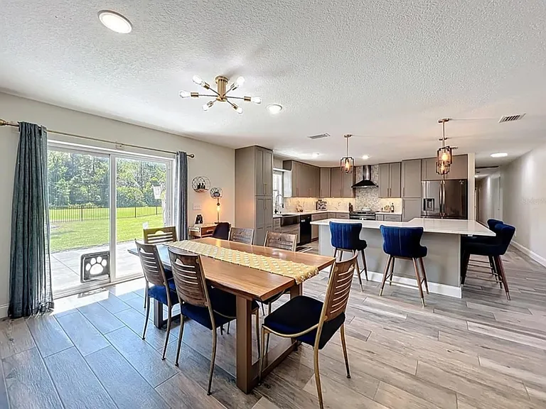 4400 Thermal Ln — Photo 19