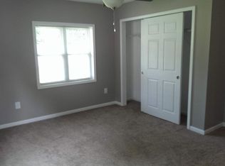 1311 Devils Glen Rd, Bettendorf, IA 52722