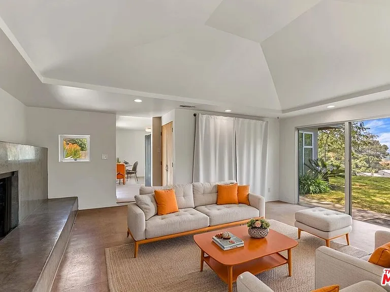 4608 Nob Hill Dr — Photo 11