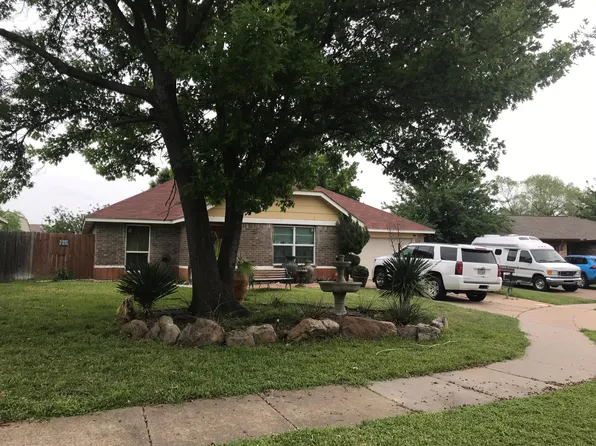 5303 Osage Dr, Arlington, TX 76018