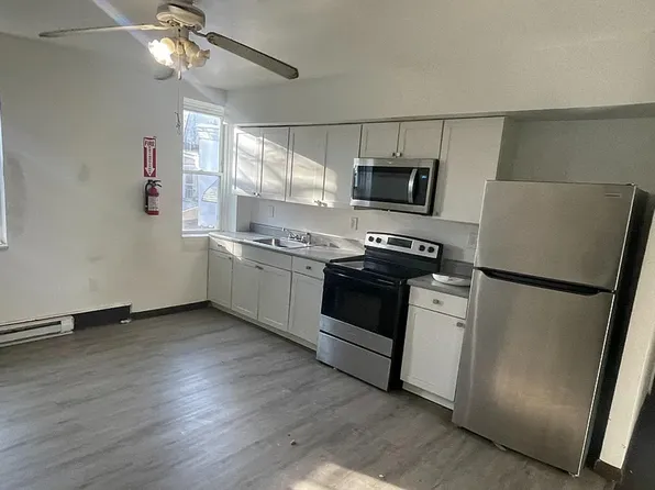 2723-2725 W 3rd St, Chester, PA