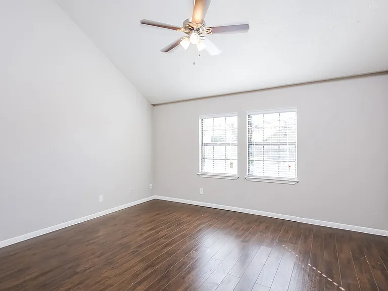 3725 Whitefern Dr — Photo 8