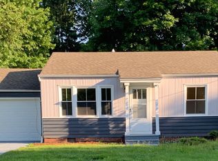 2326 Greenvale Rd, Cleveland, OH 44121