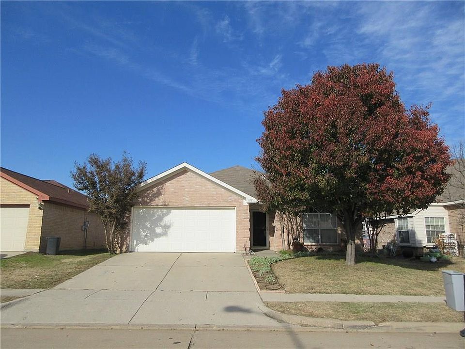 1st image of 812 Bridle Trl