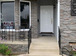 2703 Freckles Rd, Lakewood, CA 90712