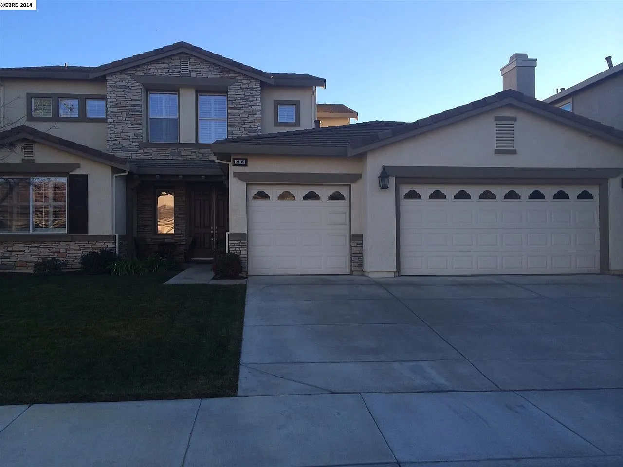 2139 Bridgeport Loop photo 1