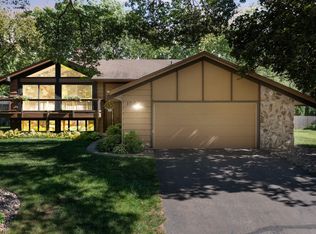 156 Chaparral Dr, Apple Valley, MN 55124