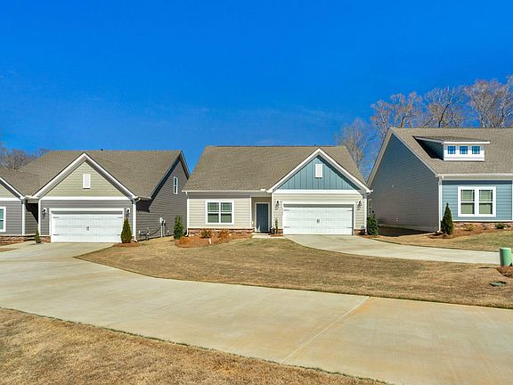 3rd image of 4905 Helmsworth Dr