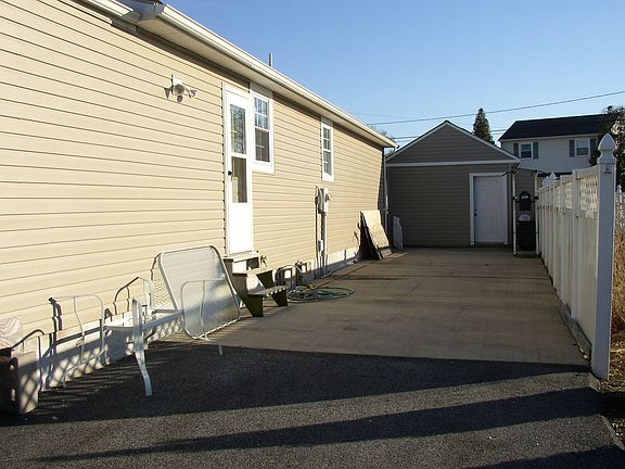 Concrete/Paved Driveway